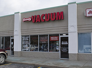 Bank's Vacuum - Lake Orion